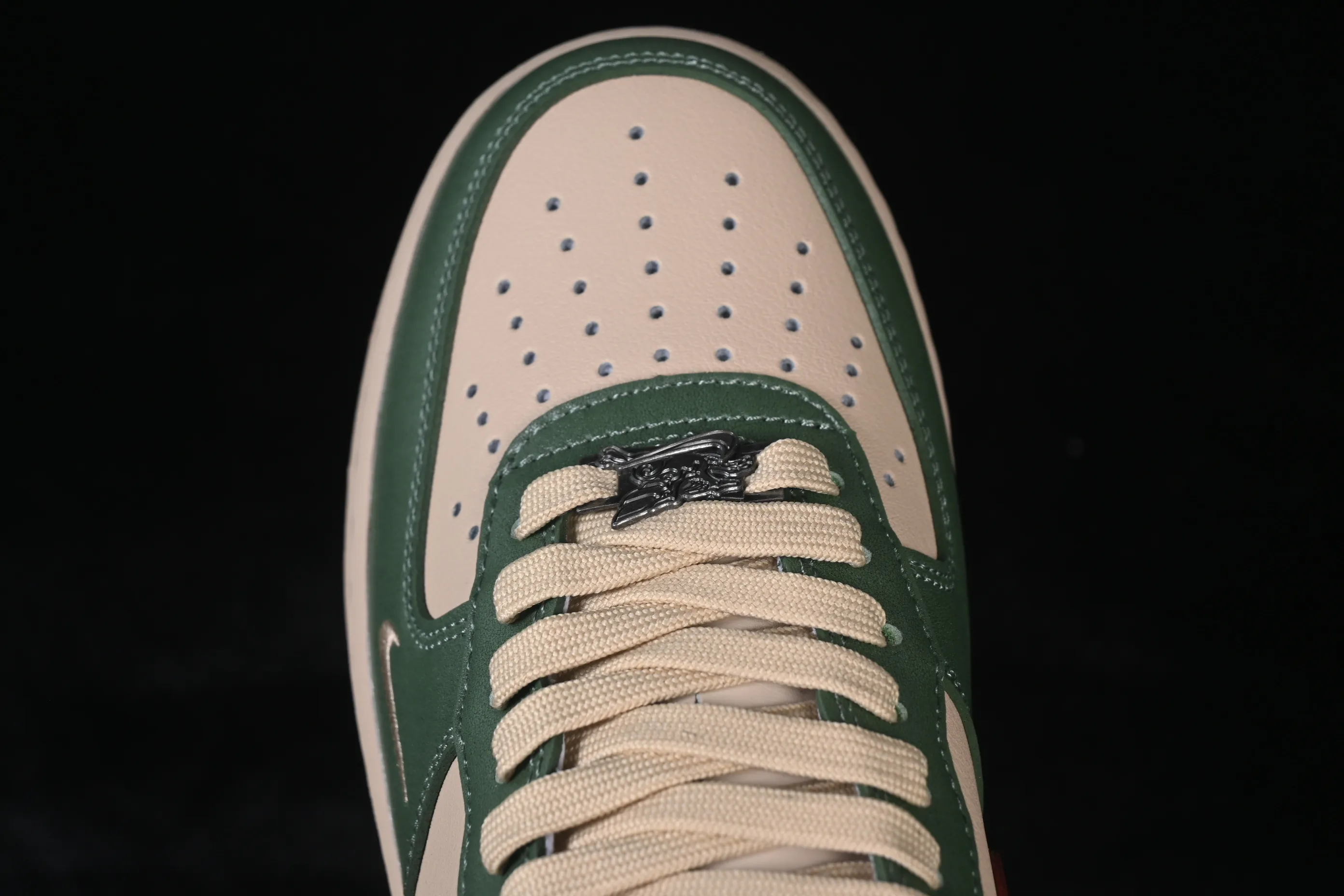 All categories Nk Air Force 1 Air Force series Nk Air Force 1 Low Air Force low top Nike Air Force 1'07 Low Year of the Horse limited edition Emerald green apricot red Air Force 1 low top casual sneakers NH0601-518